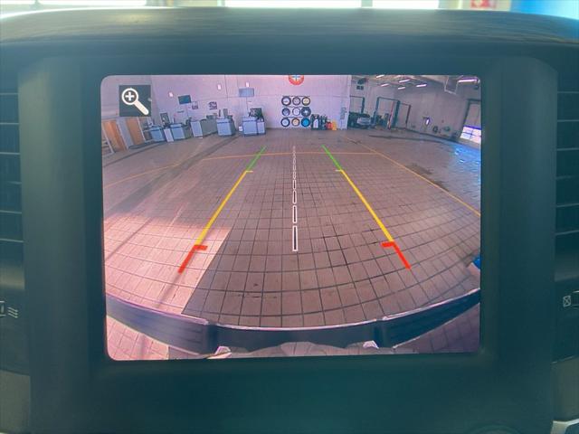 2019 RAM 1500 Laramie Crew Cab 4x4 64 Box 2019 RAM 1500 Laramie Crew Cab 4x4 64 Box