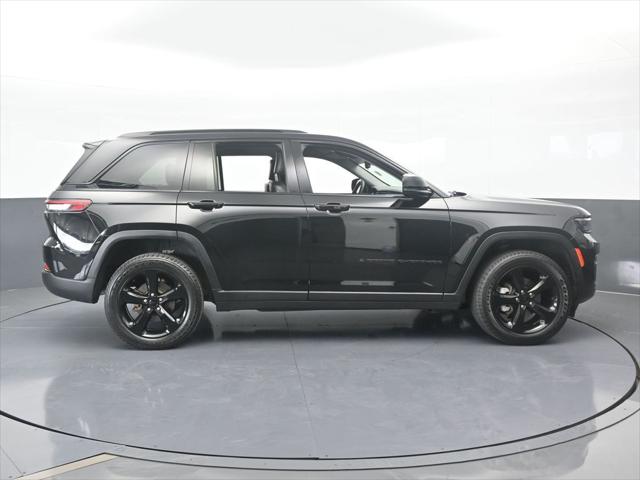 2023 Jeep Grand Cherokee Limited 4x2