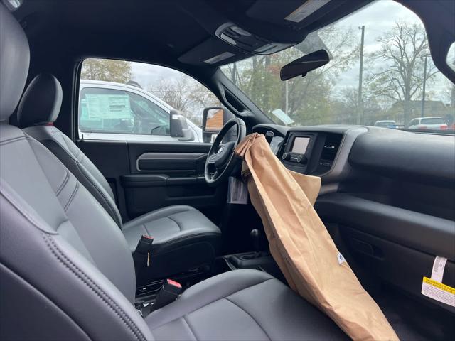 2024 RAM 4500 Chassis Tradesman/SLT