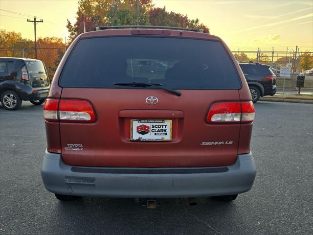 2001 Toyota Sienna LE 2001 Toyota Sienna LE