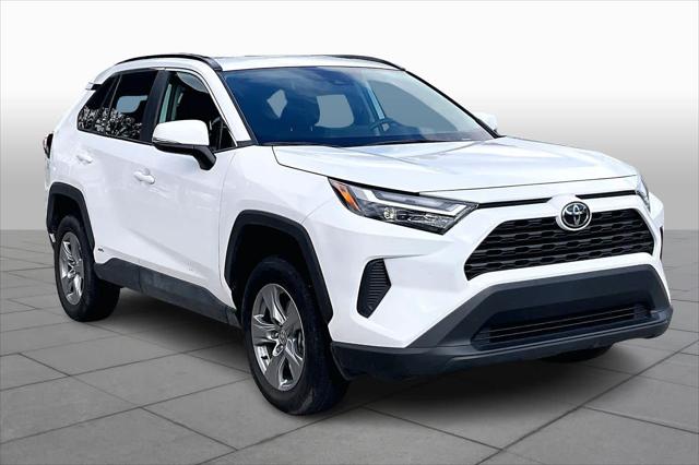 2025 Toyota RAV4 Hybrid XLE