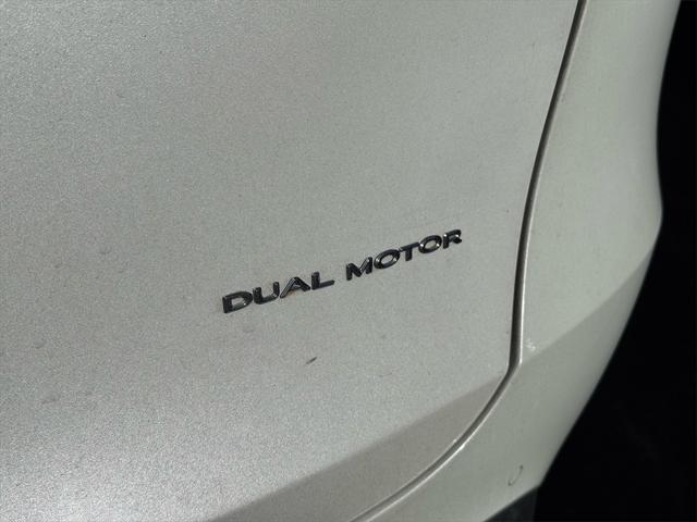 2022 Tesla Model Y Long Range Dual Motor All-Wheel Drive 2022 Tesla Model Y Long Range Dual Motor All-Wheel Drive