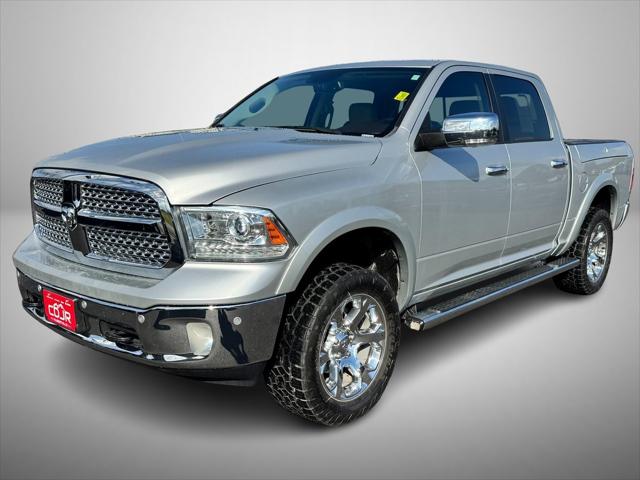2018 RAM 1500 Laramie Crew Cab 4x4 57 Box 2018 RAM 1500 Laramie Crew Cab 4x4 57 Box