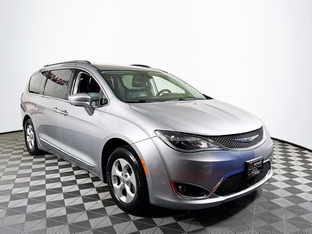 2017 Chrysler Pacifica Touring-L Plus 2017 Chrysler Pacifica Touring-L Plus