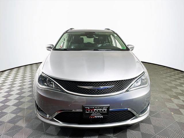 2017 Chrysler Pacifica Touring-L Plus 2017 Chrysler Pacifica Touring-L Plus