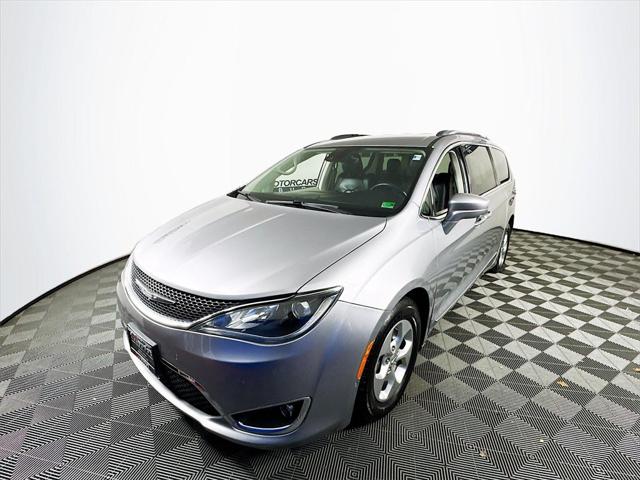 2017 Chrysler Pacifica Touring-L Plus 2017 Chrysler Pacifica Touring-L Plus