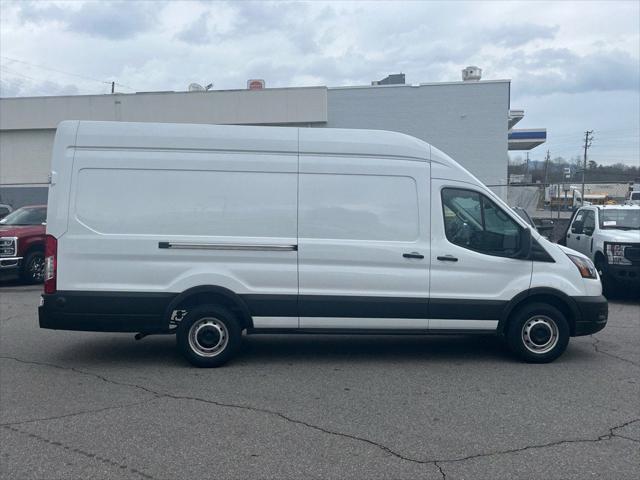 2024 Ford Transit-250 Cargo Van T-250 148 EL Hi Rf 9070 GVWR RWD