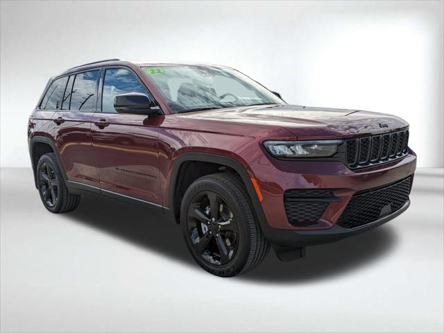 2022 Jeep Grand Cherokee Altitude 4x2
