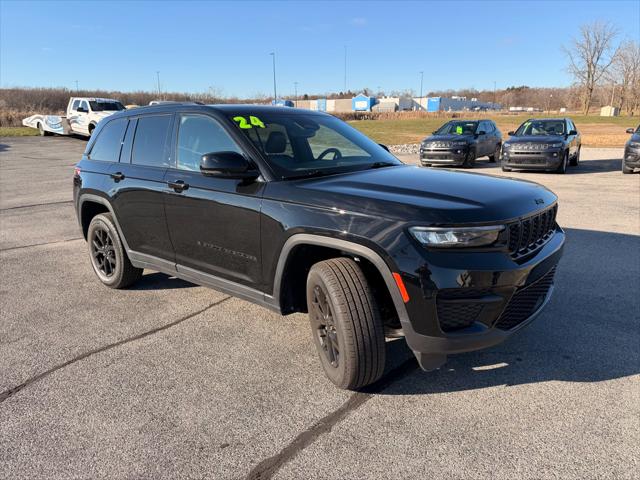 2024 Jeep Grand Cherokee Altitude 4x4 2024 Jeep Grand Cherokee Altitude 4x4