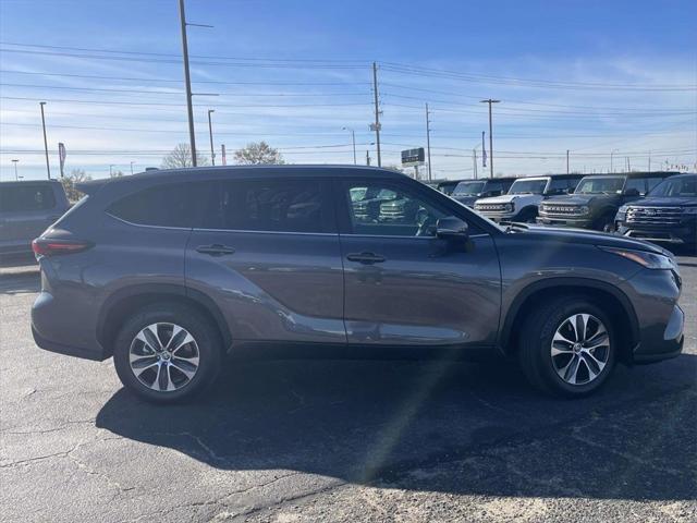 2024 Toyota Highlander XLE 2024 Toyota Highlander XLE