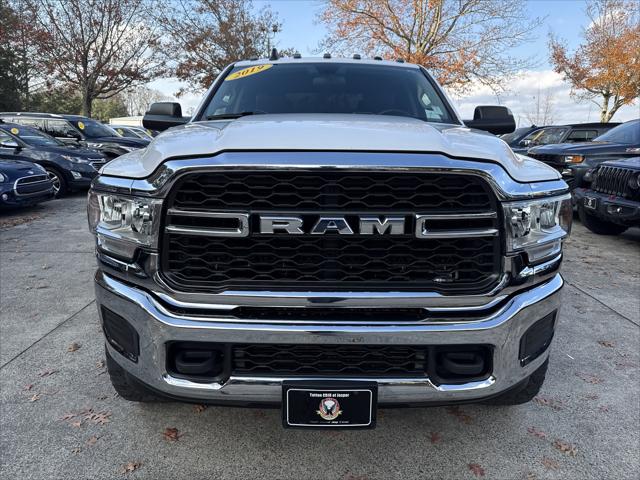 2019 RAM 3500 Tradesman Crew Cab 4x4 64 Box