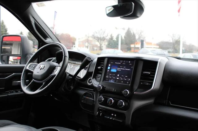 2024 Ram 3500 Big Horn Crew Cab 4x4 8' Box