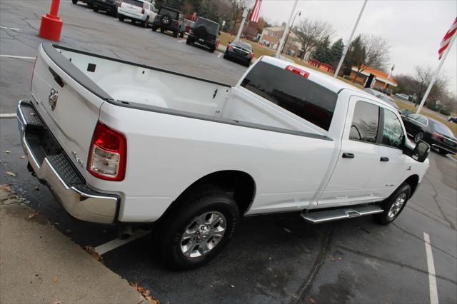 2024 Ram 3500 Big Horn Crew Cab 4x4 8' Box