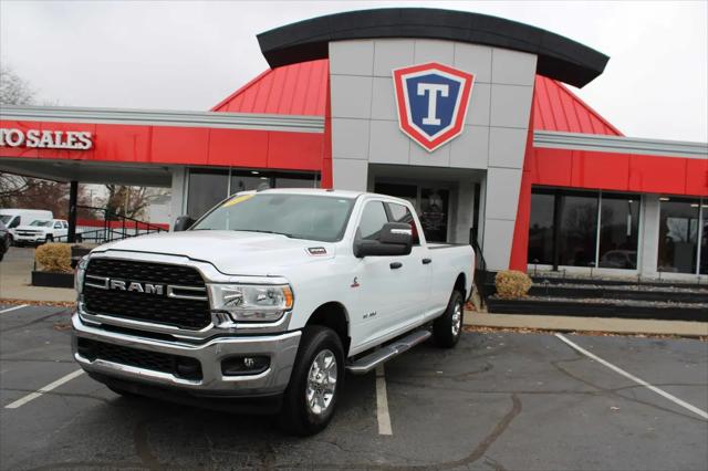 2024 Ram 3500 Big Horn Crew Cab 4x4 8' Box for sale in Taylor, MI