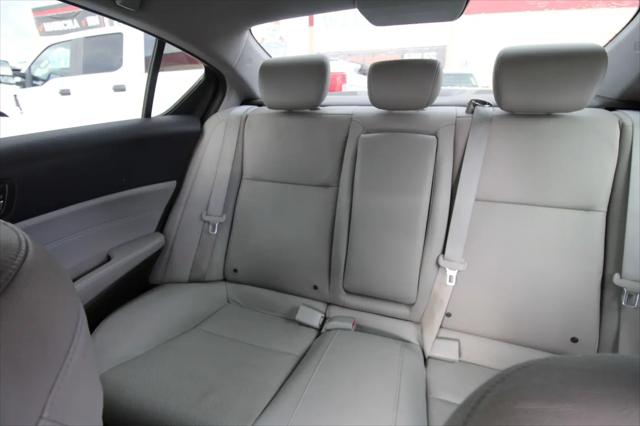 2017 Acura ILX Technology Plus Package