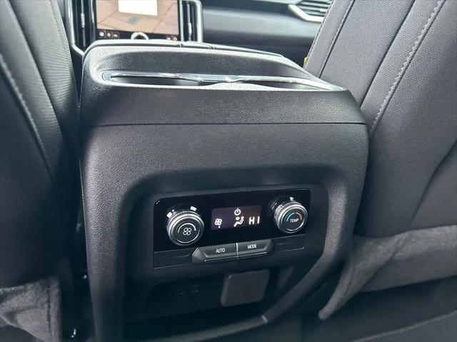2026 GMC Acadia Elevation AWD