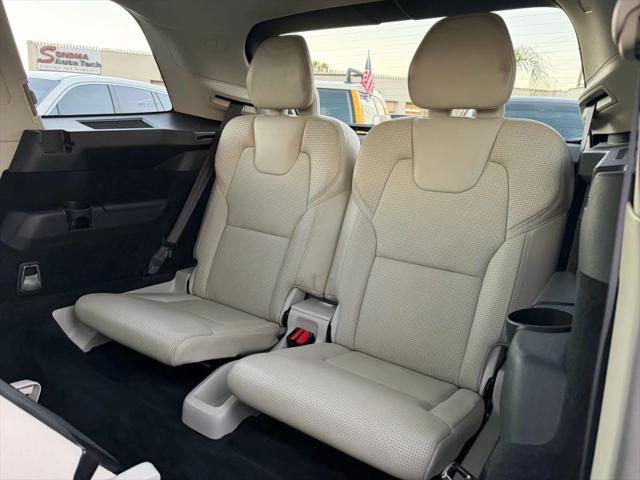 2016 Volvo XC90 Hybrid T8 Inscription