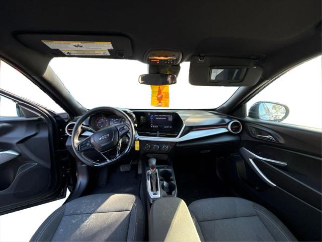 2025 Chevrolet Trax FWD 1RS