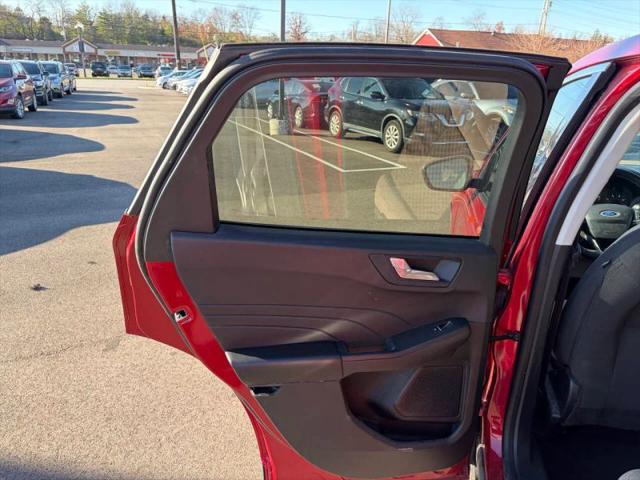 2021 Ford Escape SE