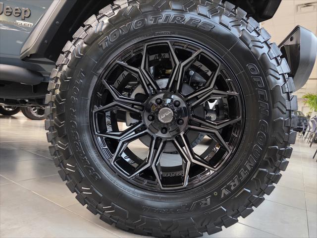 2025 Jeep Wrangler 4-Door Willys 4x4