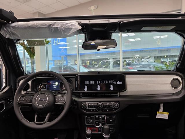 2025 Jeep Wrangler 4-Door Willys 4x4