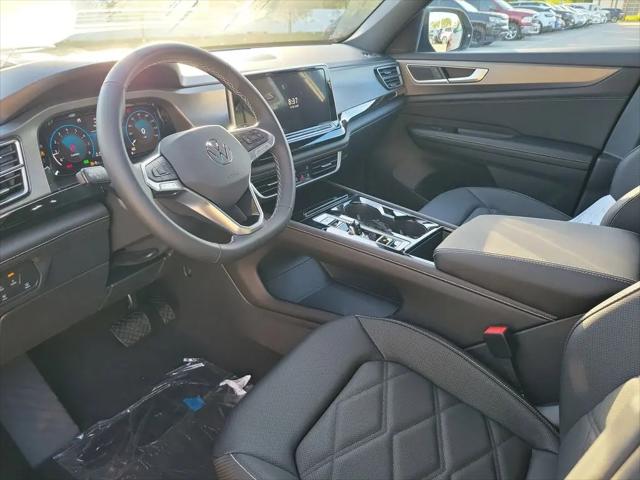 2026 Volkswagen Atlas Cross Sport SE with Technology