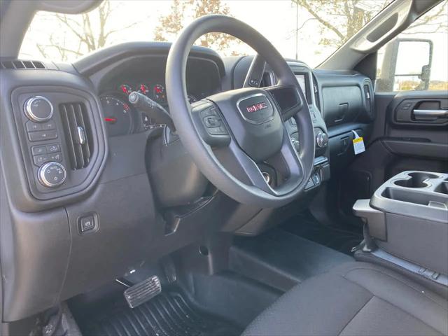 2026 GMC Sierra 2500HD Crew Cab, Standard Bed, Pro, 4WD