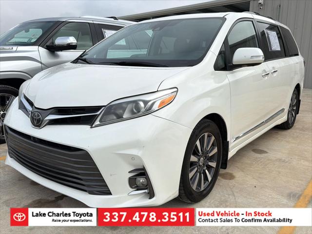 2020 Toyota Sienna Limited's photo