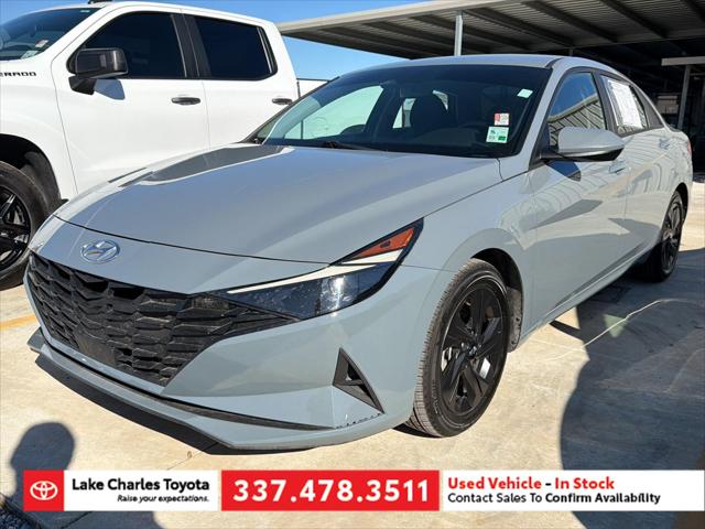 2021 Hyundai Elantra SEL's photo