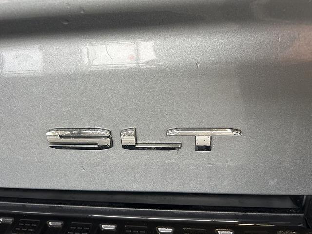 2024 GMC Sierra 1500 4WD Crew Cab Short Box SLT