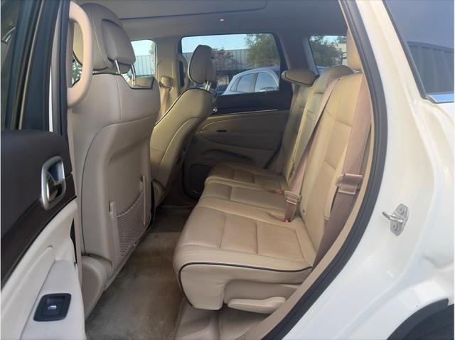 2017 Jeep Grand Cherokee Overland 4x2
