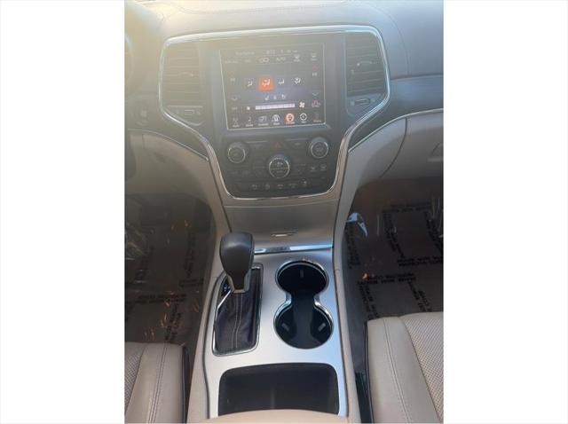 2017 Jeep Grand Cherokee Overland 4x2