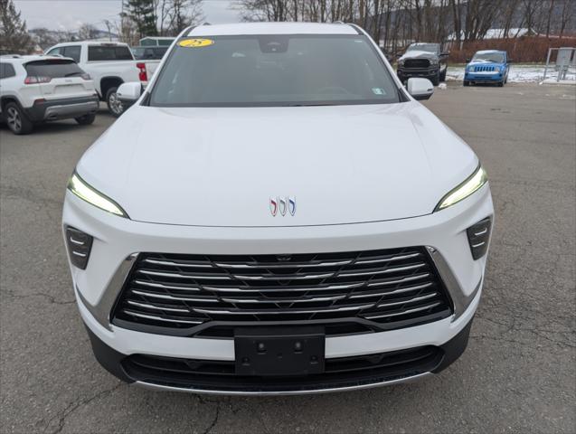 2025 Buick Enclave Preferred FWD