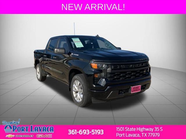 2022 Chevrolet Silverado 1500 4WD Crew Cab Short Bed Custom 2022 Chevrolet Silverado 1500 4WD Crew Cab Short Bed Custom