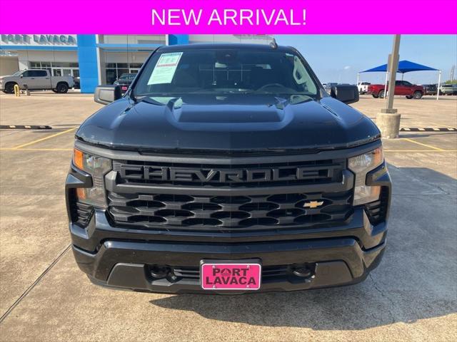 2022 Chevrolet Silverado 1500 4WD Crew Cab Short Bed Custom 2022 Chevrolet Silverado 1500 4WD Crew Cab Short Bed Custom