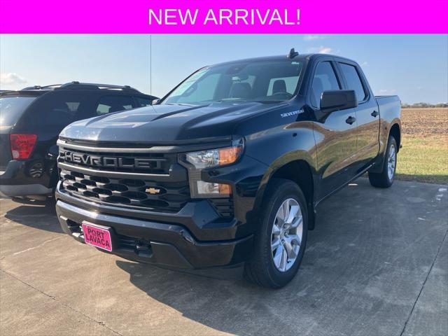 2022 Chevrolet Silverado 1500 4WD Crew Cab Short Bed Custom 2022 Chevrolet Silverado 1500 4WD Crew Cab Short Bed Custom
