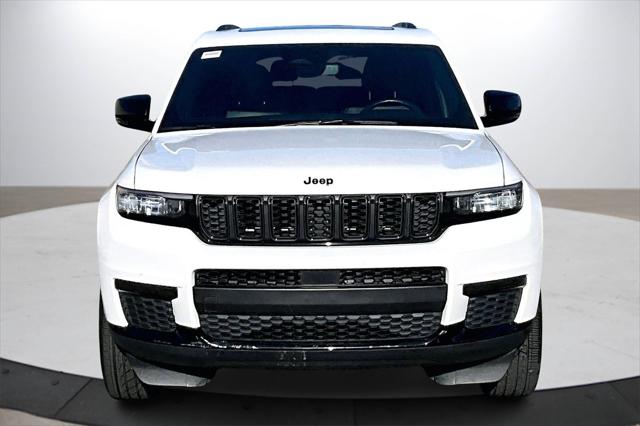 2022 Jeep Grand Cherokee L Altitude 4x2