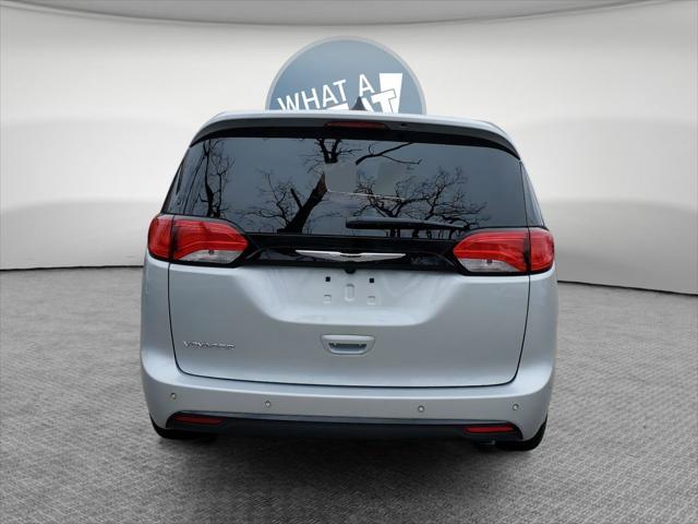2026 Chrysler Voyager LX