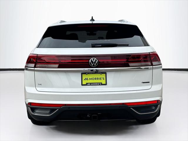 2026 Volkswagen Atlas Cross Sport SE with Technology