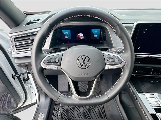 2026 Volkswagen Atlas Cross Sport SE with Technology