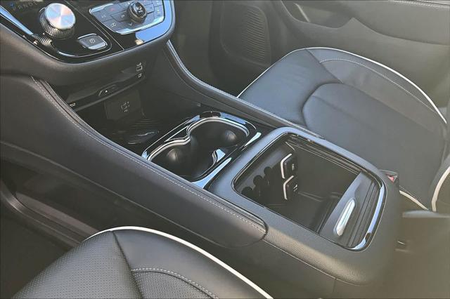 2026 Chrysler Pacifica Limited AWD