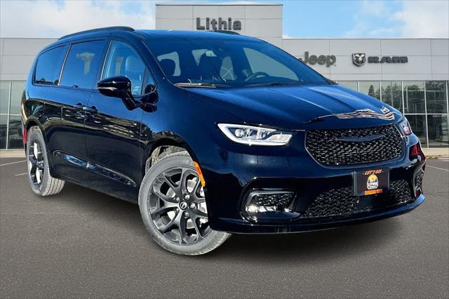 2026 Chrysler Pacifica Limited AWD