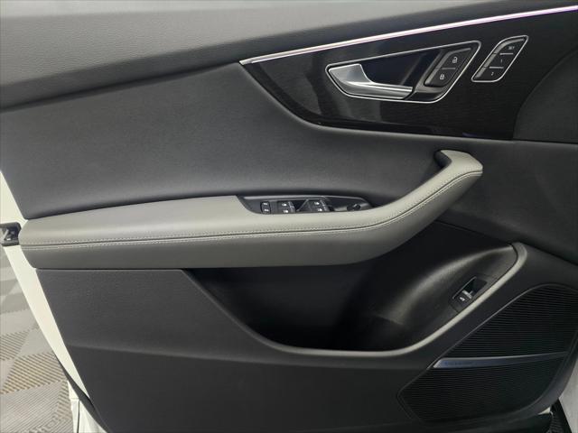 2025 Audi Q8 Premium Plus 55 TFSI quattro