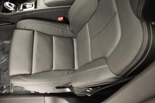 2026 Volvo XC40 B5 Ultra