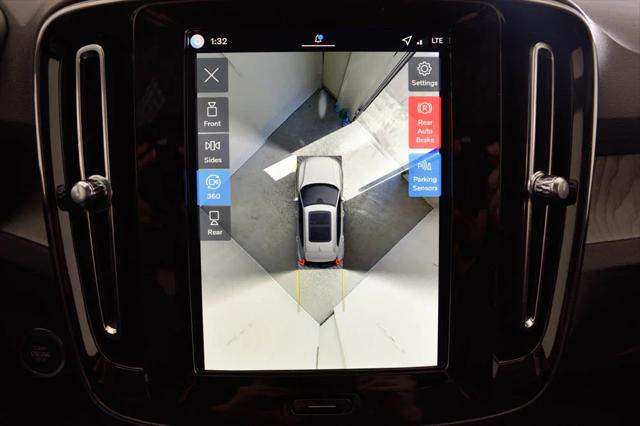 2026 Volvo XC40 B5 Ultra