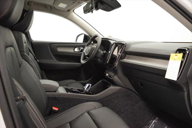 2026 Volvo XC40 B5 Ultra