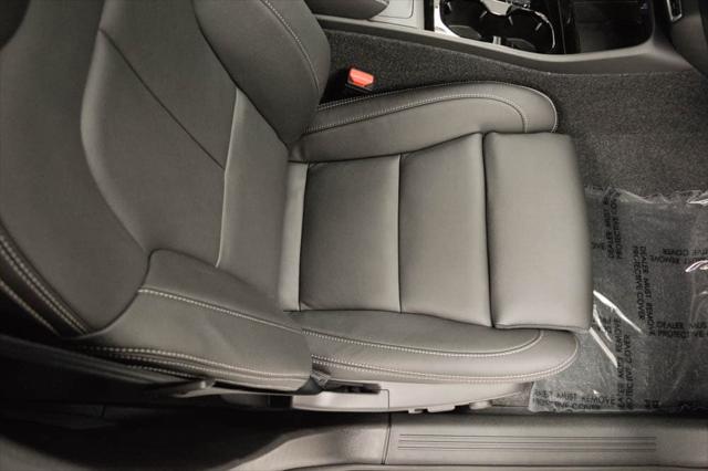 2026 Volvo XC40 B5 Ultra