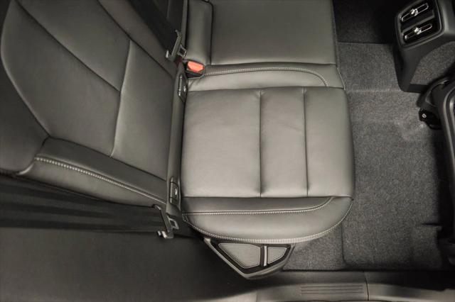 2026 Volvo XC40 B5 Ultra
