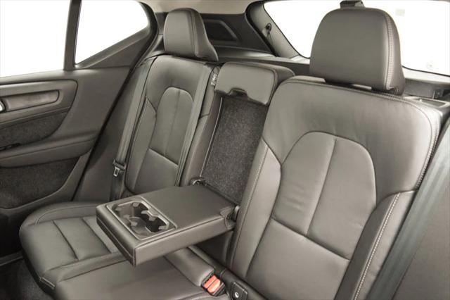 2026 Volvo XC40 B5 Ultra