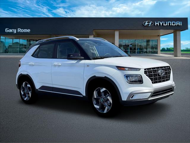 2026 Hyundai Venue SEL w/Two-Tone Roof